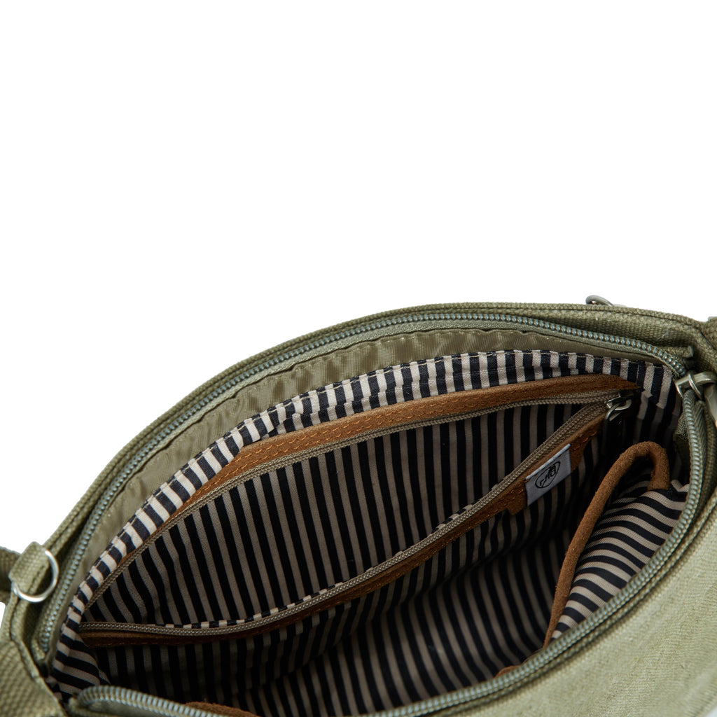 The Heritage Guardian: Anti-Theft Saddle Bag