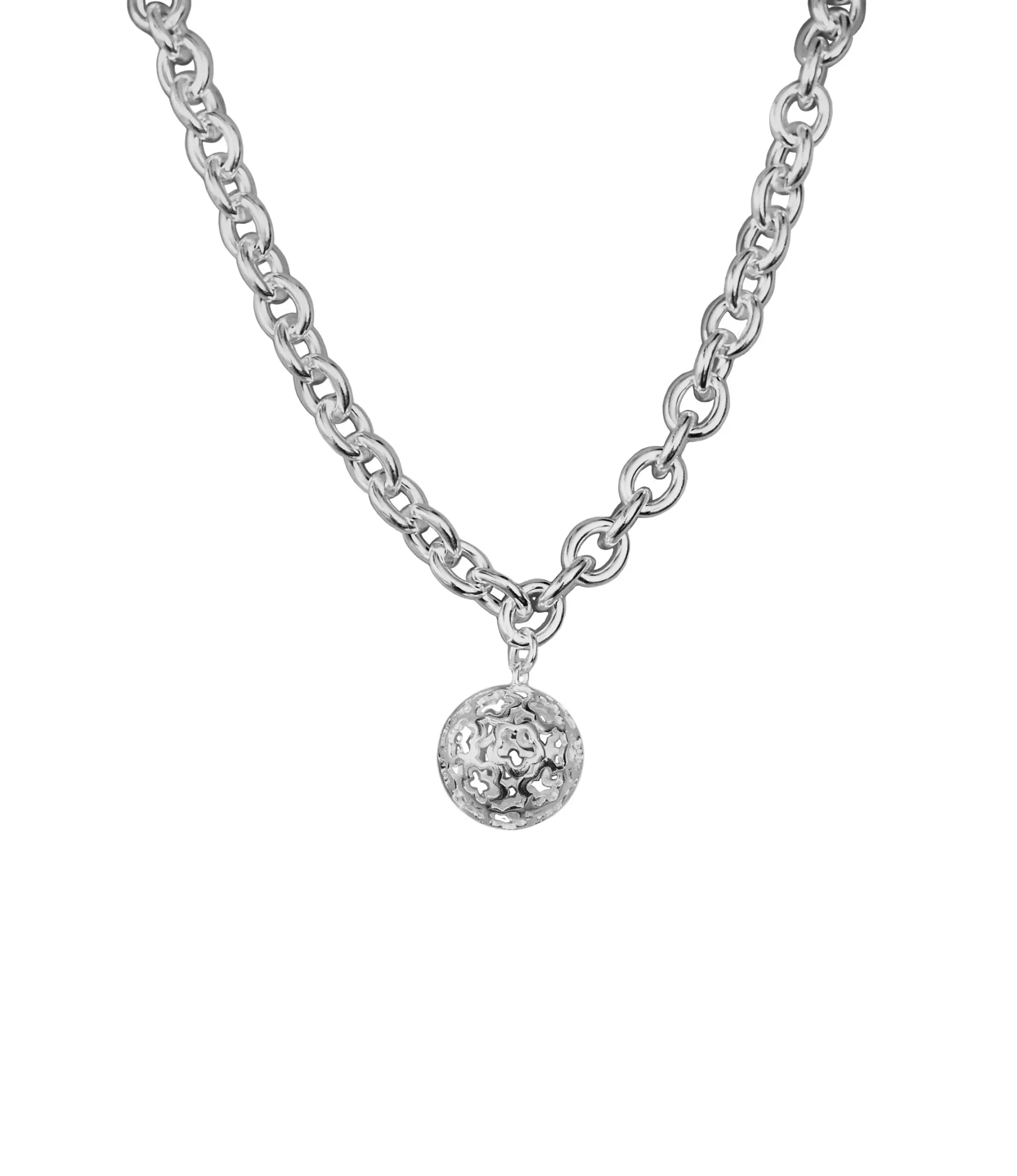 Rae Necklace – Finnish Craftsmanship & Timeless Nordic Elegance