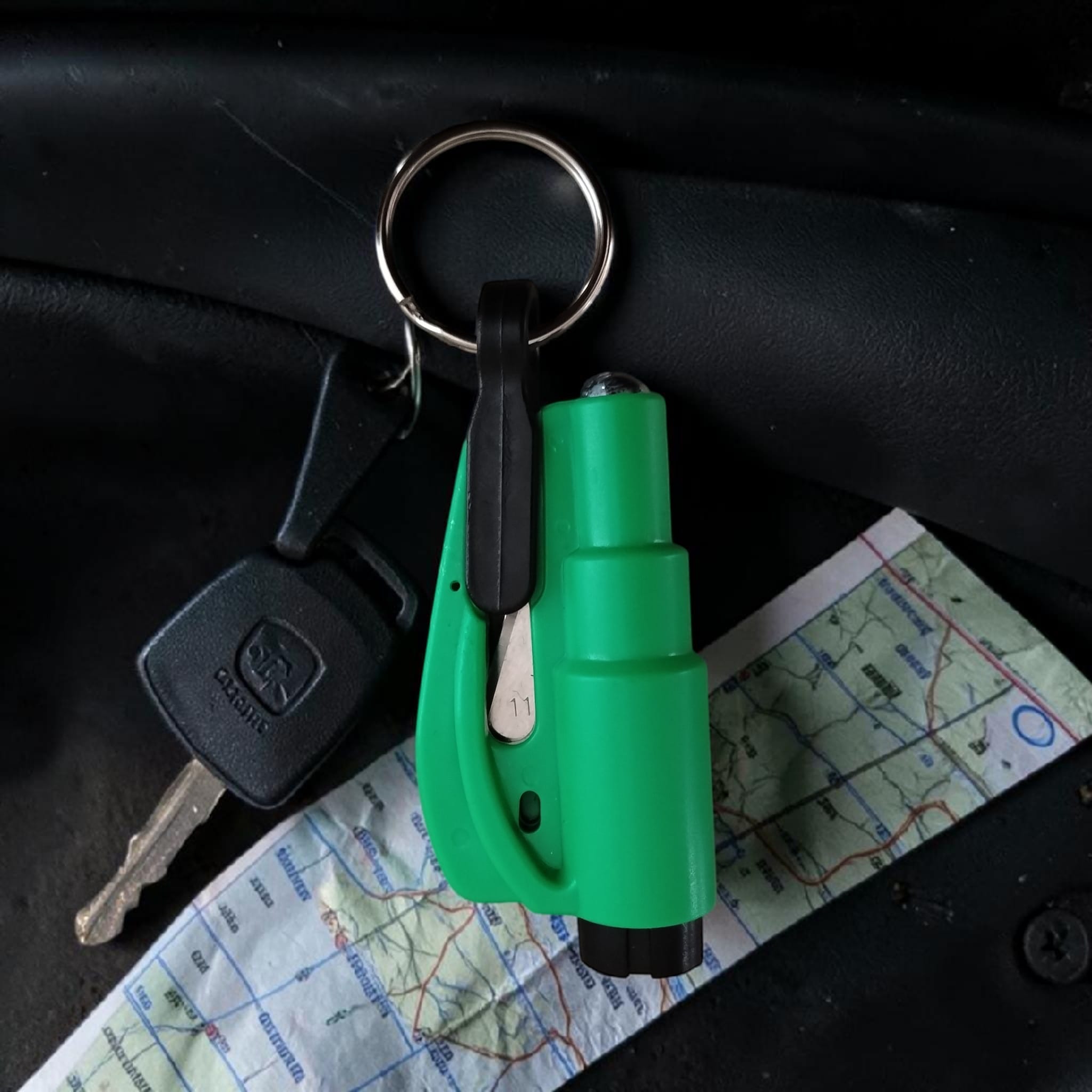 The Aura Life-Key – Emergency Glass Breaker & Seat Belt Cutter