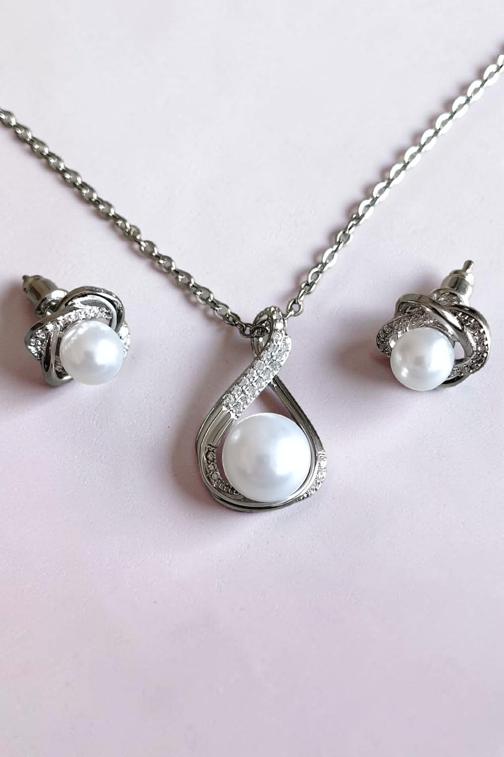 Timeless Radiance Pearl Set – Stainless Steel