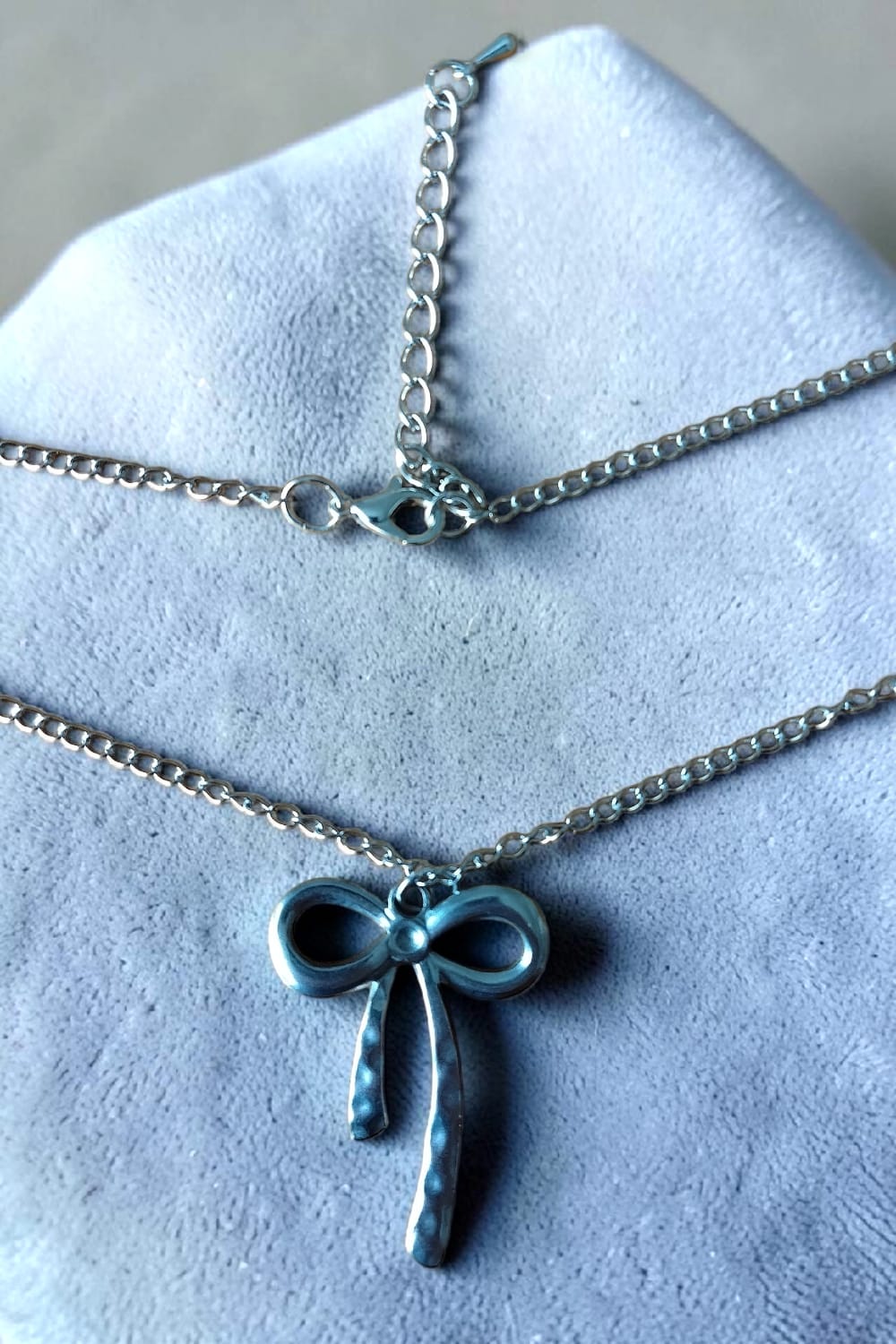 Silver Bow Necklace