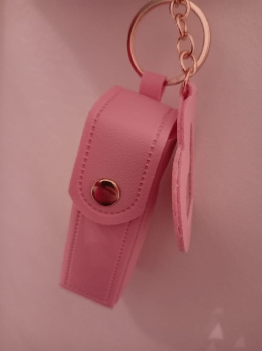 The Aura Heart Glow – Leather Lipstick Case & Mirror Keychain